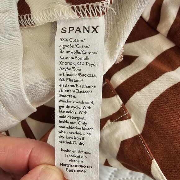 Spanx On The Go Print Ankle Slim Straight Leg Pants - Picture 9 of 11